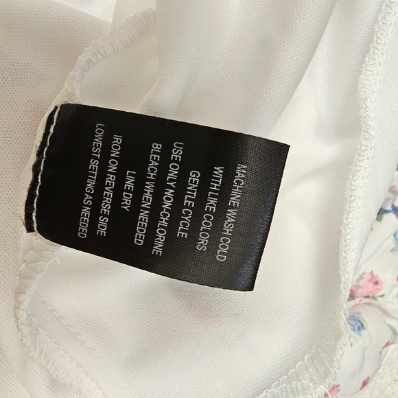 Trixxi floral dress - Picture 6 of 7